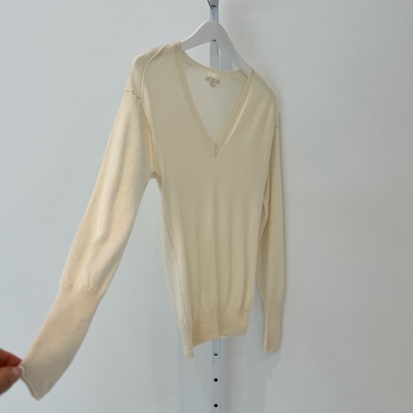 J.CREW IVORY CREAM TISSUE CASHMERE SWEATER SIZE M - Picture 5 of 17